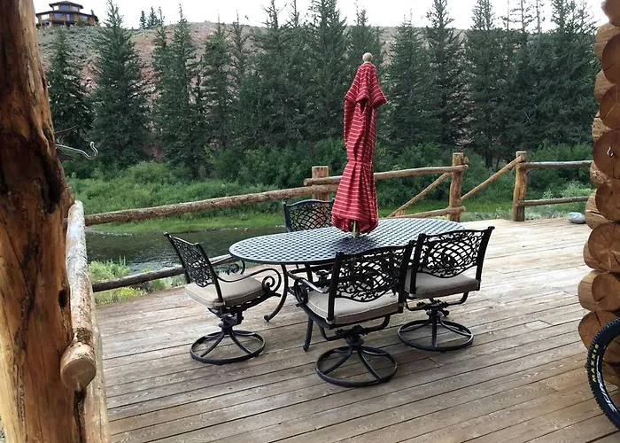 Holiday home Rustic Riverside With Hot Tub In Dubois, Wyoming Dubois