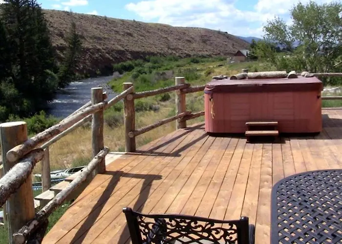 Holiday home Rustic Riverside With Hot Tub In Dubois, Wyoming Dubois